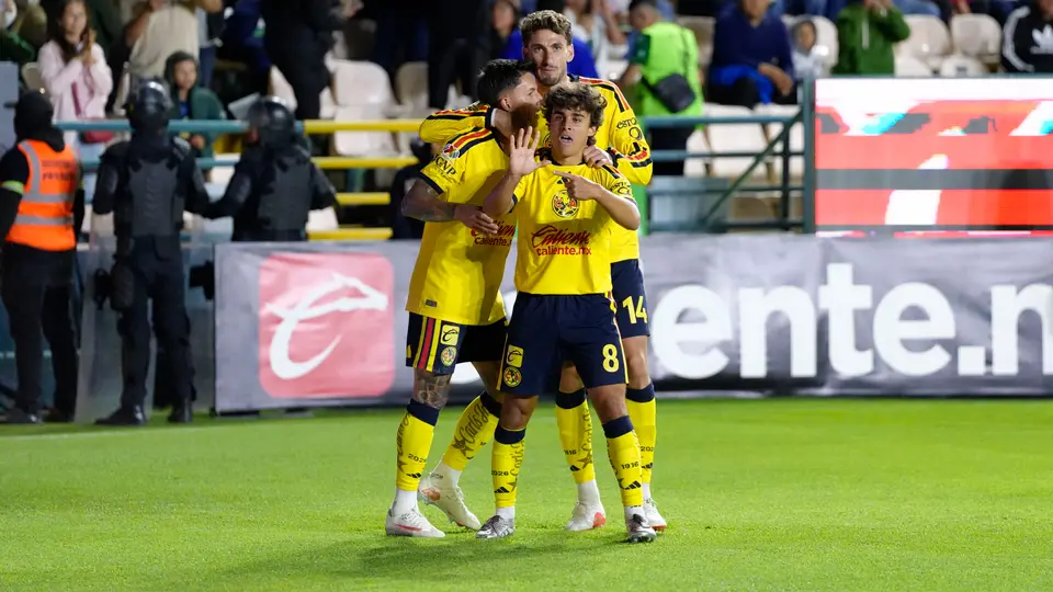Carlos Álvarez se estrena con el América ante León | Imago7