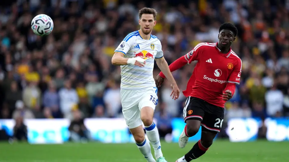Carlos Baleba en el partido de Manchester United contra Leeds | AP