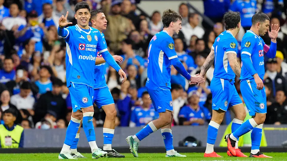 Omar Campos festeja el tercer gol de La Máquina ante Juárez | Imago7
