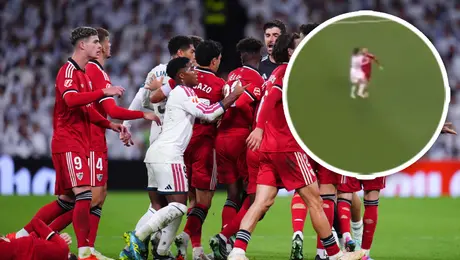 ¿Robo del Madrid? Arda Güler 'se salva' de la roja ante Sevilla