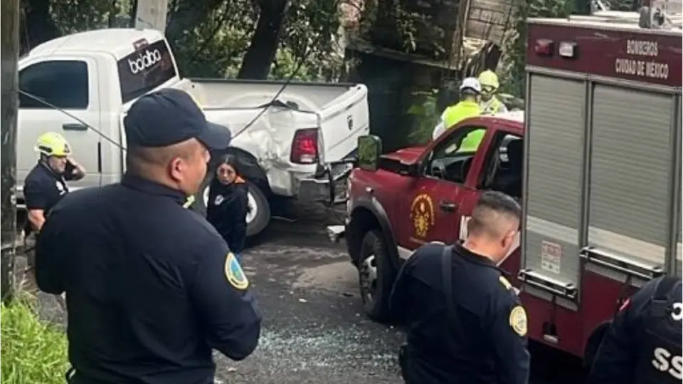 Elementos de la SSC detuvieron al conductor de 37 años, identificado como Guillermo “N”, después del accidente./ X: @MrElDiablo8