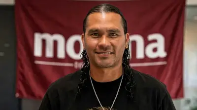 Gullit Peña busca llegar a la política con Morena; se registra rumbo a las elecciones de 2027