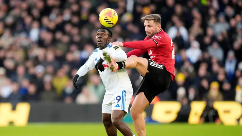 Manchester United rescató empate ante Leeds United y se mete en puestos europeos