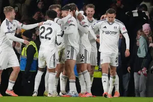 Así reaccionó la prensa inglesa al gol y festejo de Raúl Jiménez