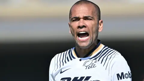 OFICIAL: Dani Alves vuelve al futbol con club portugués a sus 42 años