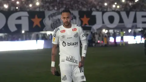 Neymar y su Batimóvil: el “regalito” de Día de Reyes que vale millones