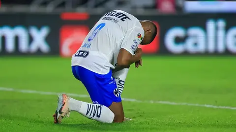 ¡Por fin! Anthony Martial anota su primer gol con Rayados en Liga MX
