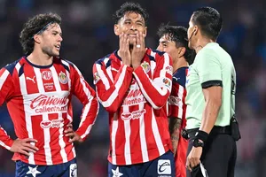 Luis Romo acerca del penal fallado de Chicharito en Cuartos de Final: "Él era el cobrador"