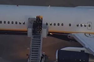 Nicolás Maduro llega a una base militar de Nueva York