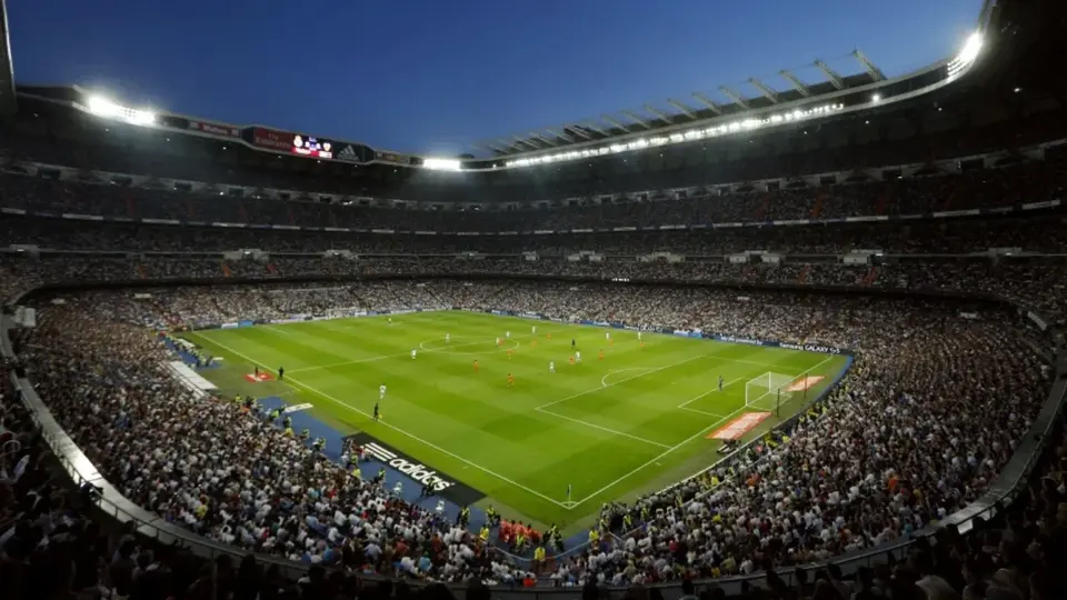 UEFA amenaza al Real Madrid con clausurar de forma temporal el Santiago Bernabéu por racismo
