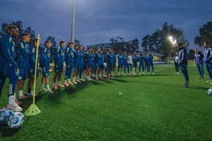 ¡Están enojados! Aficionados arremeten contra el América por falta de fichajes