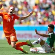 Wesley Sneijder rompe el silencio sobre la eliminación de México en 2014: "no era penalti"