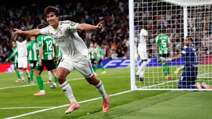 ¿Para el Puskas? El golazo de Gonzalo García que le está dando la vuelta al mundo