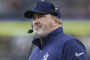 ¿Regresa a la NFL? Mike McCarthy será entrevistado por Titans para puesto de head coach