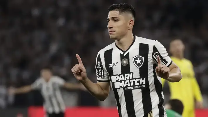 Figura del Botafogo permanece varado en Venezuela tras la captura de Nicolás Maduro