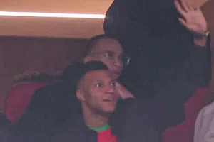 Kylian Mbappé es captado en duelo entre Marruecos y Malí para apoyar a Hakimi