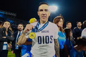 ¿Pedrada para Cruz Azul y Larcamón? Vicente Sánchez lanza mensaje en redes tras derrota celeste