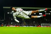 ¡De lujo! Así fue el golazo de Raúl Jiménez con icónico festejo en triunfo del Fulham ante el Chelsea