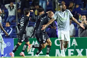 Vuelo en picada: América cae ante San Luis y sigue sin ganar en el Clausura 2026