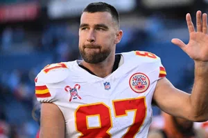 El posible último partido de Travis Kelce con los Chiefs: un emotivo duelo navideño