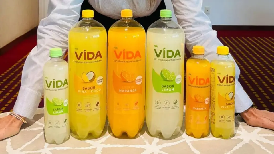 Presentan Agua VIDA con vitaminas antioxidantes