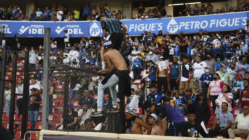 Exdirectivo de Gallos Blancos recuerda tragedia en el Corregidora | MEXSPORT