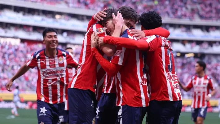 Hormiga González y Brian Gutiérrez ilusionan en Chivas en el inicio del Clausura 2026