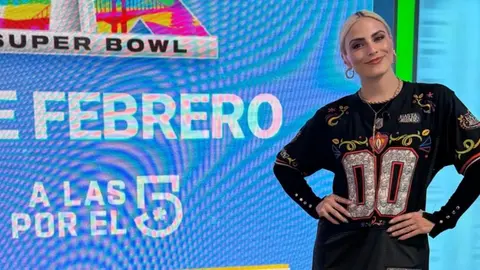 Valeria Marín 'se engancha' con afición en redes sociales: "Están bien al pendiente"