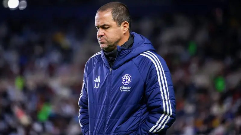 Mal inicio del equipo de André Jardine | Imago7