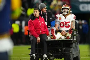 George Kittle sufre lesión del tendón de Aquiles y queda fuera de todo el año