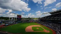 Reales de Kansas City acercan los muros del estadio Kauffman para aumentar la ofensiva