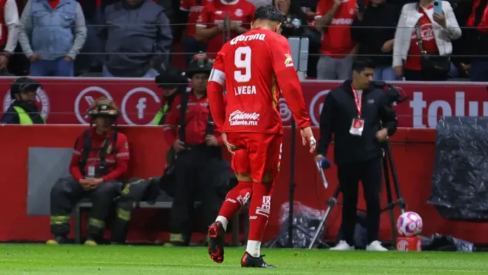 ¿Duda para el Mundial? Alexis Vega volverá a ser baja para Toluca