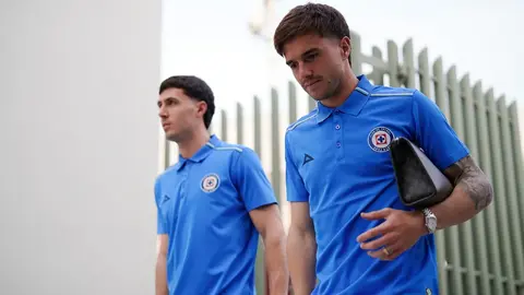 Palavecino y Paradela juegan por primera vez juntos como titulares en Cruz Azul