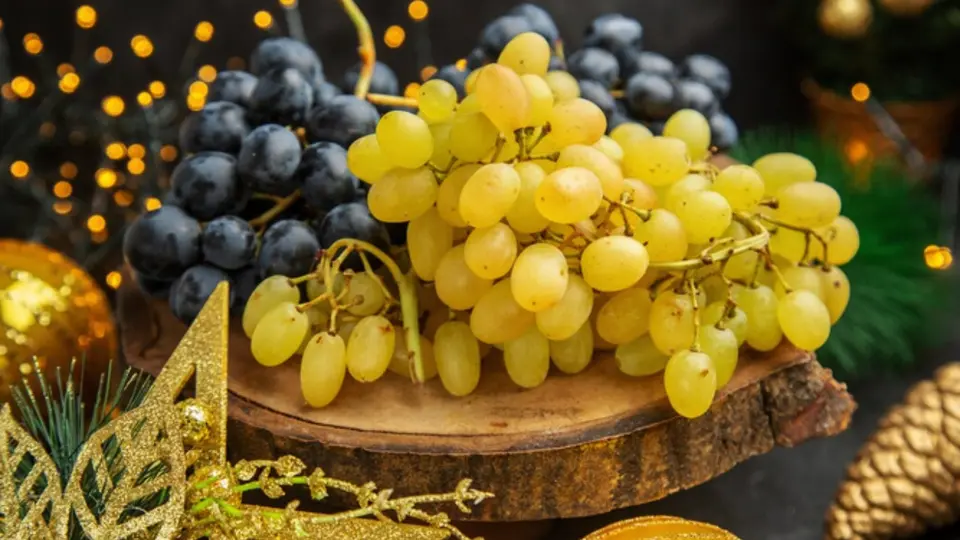 VIDEO: Comer uvas en Año Nuevo, un lujo cada vez más difícil… ¡Hasta 150 pesos el kilo!