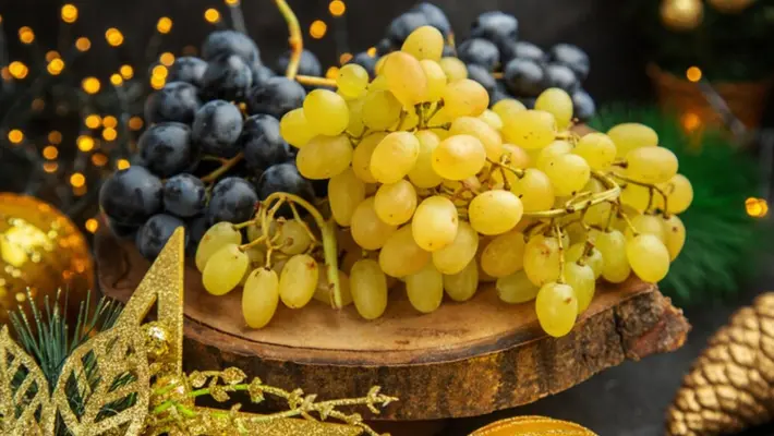 VIDEO: Comer uvas en Año Nuevo, un lujo cada vez más difícil… ¡Hasta 150 pesos el kilo!