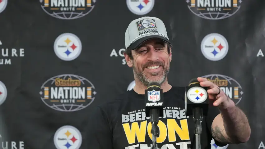 Aaron Rodgers con Steelers | AP