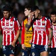¡Cómodos con pago! Alan Pulido y Érick Gutiérrez se aferran a Chivas sin jugar