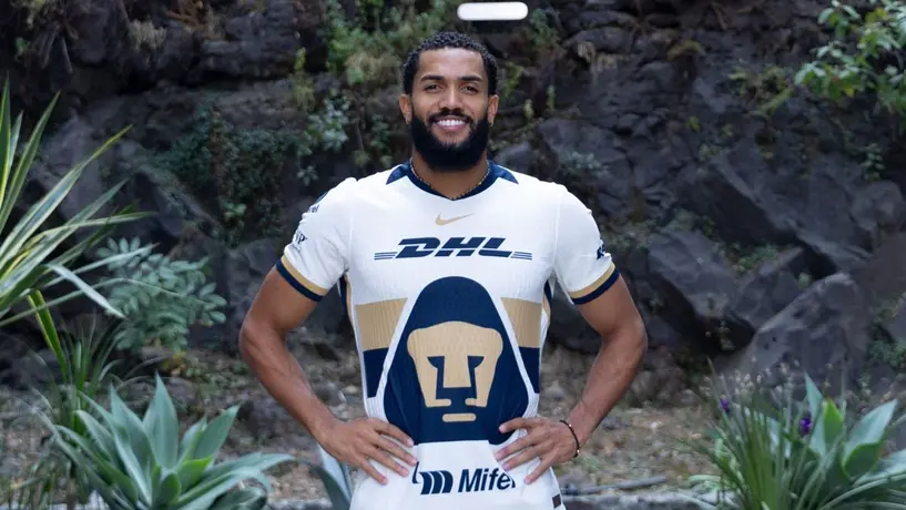 Juninho Vieira ya llegó a México para reportar con los Pumas de cara al Clausura 2026