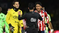 Sistema Semiautomático del Fuera de Lugar es utilizado para anular un penal favorable para Chivas