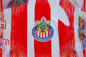 ¡Oficial! Chivas anuncia renovación de su máxima figura