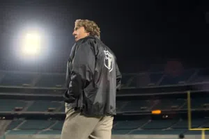 Anuncian película basada en la vida del histórico entrenador y analista John Madden