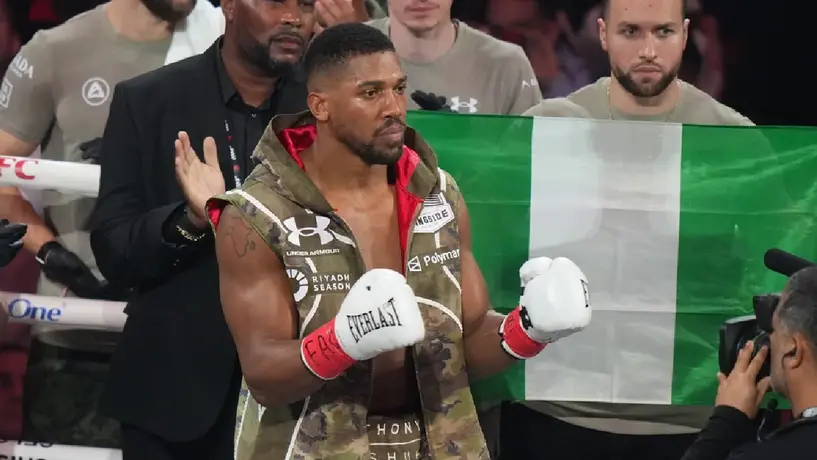 Conductor del auto en el que viajaba Anthony Joshua, tras accidente, es dado de alta