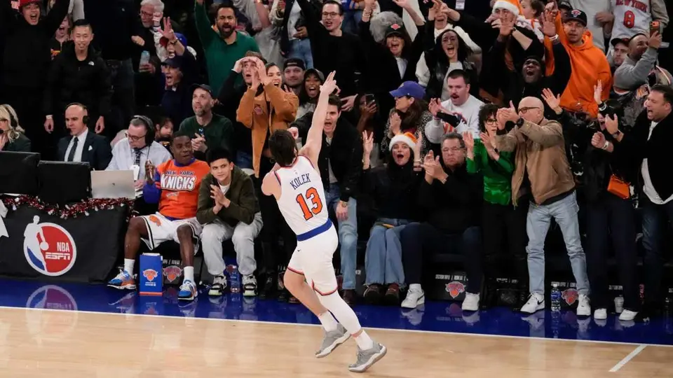 Brunson y suplentes lideran remontada navideña; Knicks superan a Cavaliers 126-124