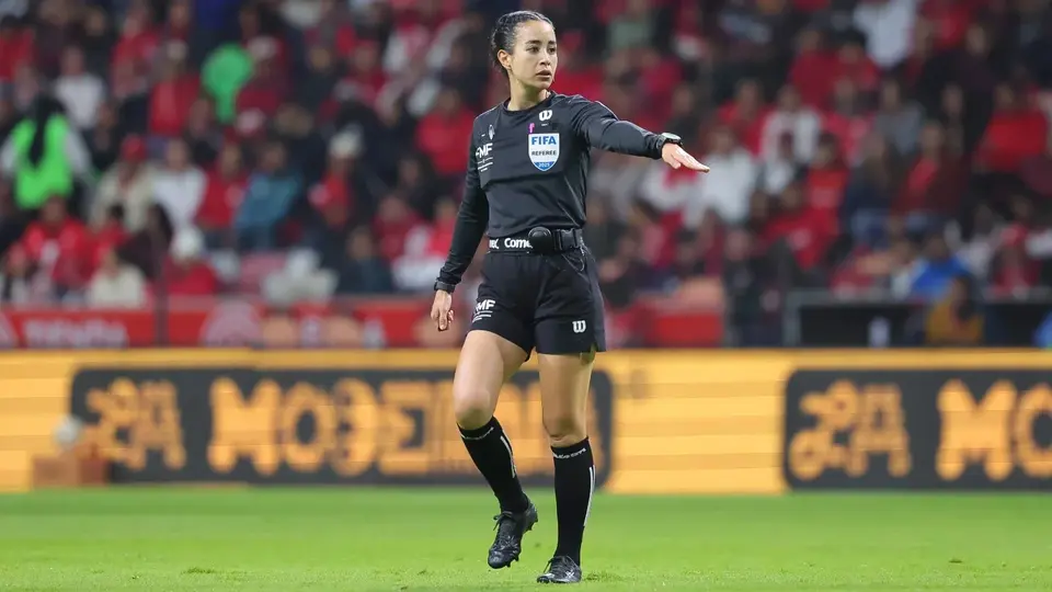 Comisión de Árbitros elogia la posición de Katia Itzel García en el Top 10 mundial de mejores árbitras