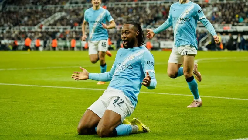 Manchester City, con goles de Semenyo y de Cherki, vencen al Newcastle en la Carabao Cup