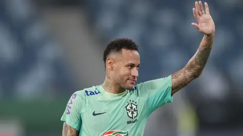 ¡Mundial en la mira! Neymar comienza recuperación después de cirugía