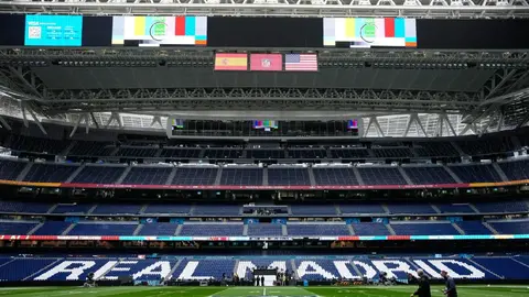 ‘El teatro de la Castellana’: La historia del Santiago Bernabéu