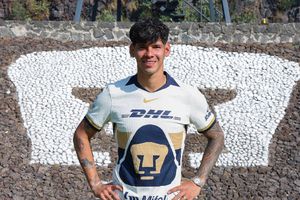 ¡Oficial! Pumas presenta a Robert Morales como refuerzo para el Clausura
