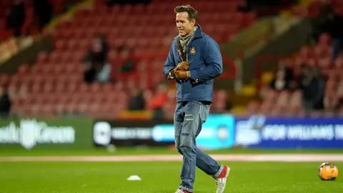 Ryan Reynolds estuvo presente en el partido de FA Cup entre Wrexham y Nottingham Forest