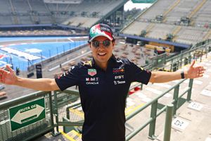 F1: Checo Pérez y otros pilotos que correrán como locales en la temporada 2026